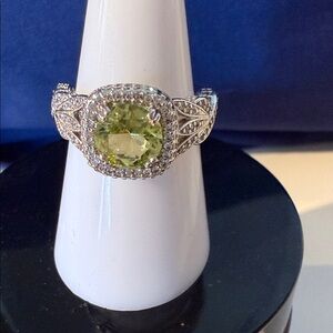 Elegant Silver and Green Gemstone Ring